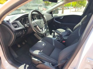 Volvo V40 2019