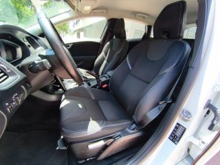 Volvo V40 2019