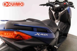YAMAHA XMAX 300