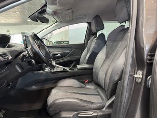 Peugeot 3008 225 eEAT8 Allure (2022)