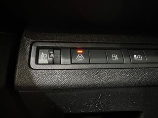 Peugeot 3008 225 eEAT8 Allure (2022)