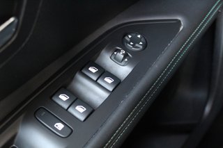 Peugeot 3008 225 eEAT8 Allure (2022)