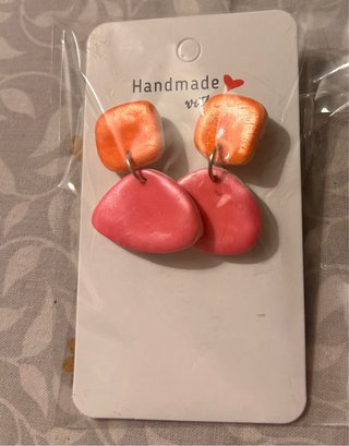 Pendientes arcilla polimérica