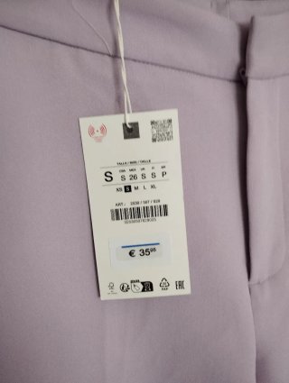 Traje pantalón y blazer Zara lila
