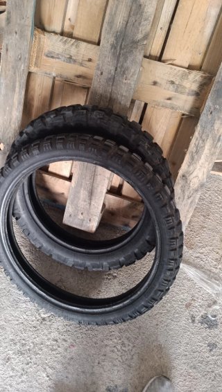 Neumático Moto 130/80-17 65P REAR Enduro