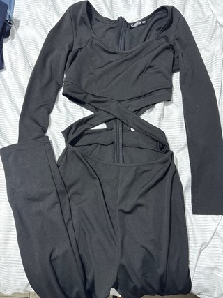 Mono SHEIN negro manga larga
