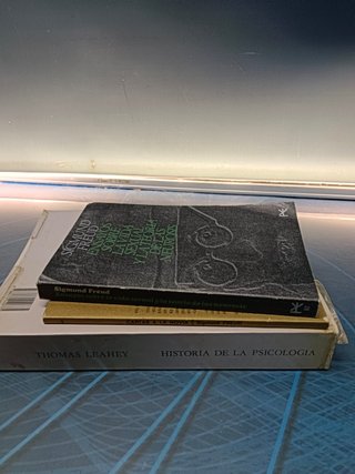Historia de la psicología + 2 novelas de Sigmund Freud- 3 libros