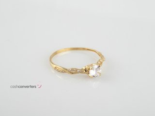 anillo oro 18k con piedra con circonita