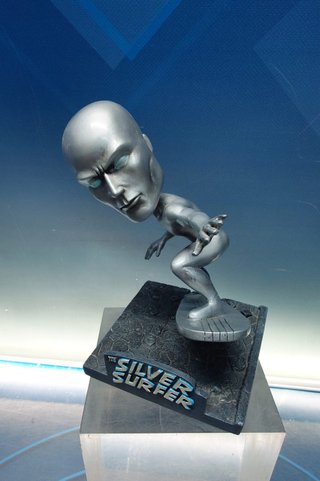 Figura Silver Surfer Diorama Marvel