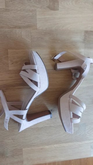 Sandalias de fiesta beige