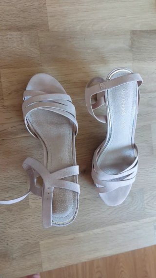 Sandalias de fiesta beige