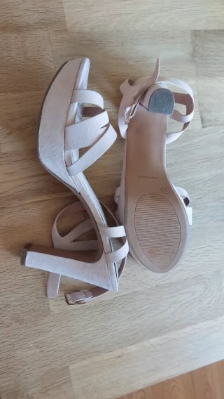 Sandalias de fiesta beige