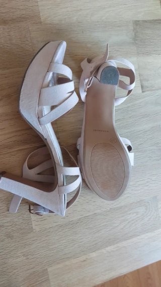 Sandalias de fiesta beige