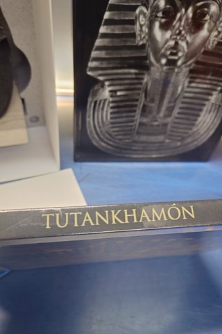 Escultura + libro: Skel, Tutankhamon 100 aniversario. Numerada y certificada.