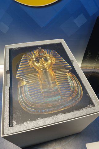 Escultura + libro: Skel, Tutankhamon 100 aniversario. Numerada y certificada.