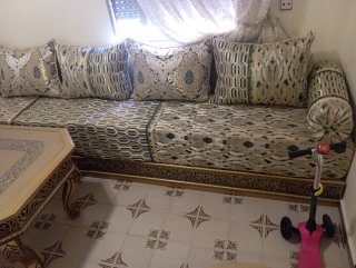 Sofá modular estilo marroquí. Con messa