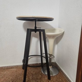 Mesa alta , taburete de regalo