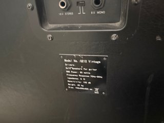 Lote 2 Amplificadores Ampeg BA115 y Harley Benton