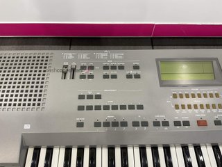 teclado electronico korg is40