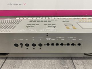 teclado electronico korg is40