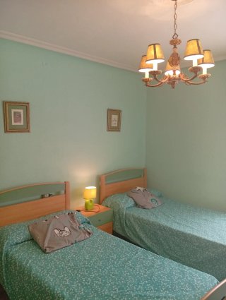 Se vende piso totalmente amueblado