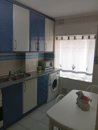 Se vende piso totalmente amueblado