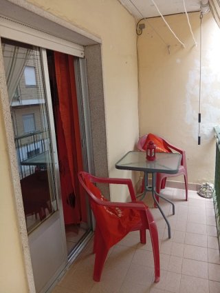 Se vende piso totalmente amueblado