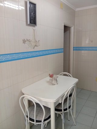 Se vende piso totalmente amueblado