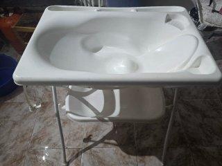 Bañera para bebé con estampado de jirafas