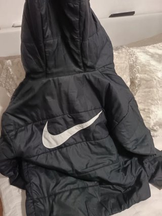 Chaqueta Nike acolchada capucha Talla XS