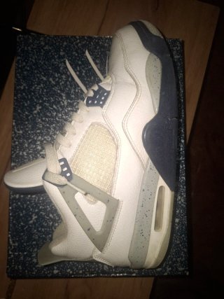 Jordan 4 Blu e Bianco
