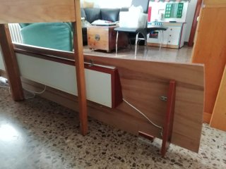 Cabecero de madera con luz LED