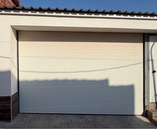 Puerta de garaje seccional motorizada NUEVA