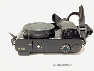 camara digital evil sony alpha a6000 (ilce-6000)