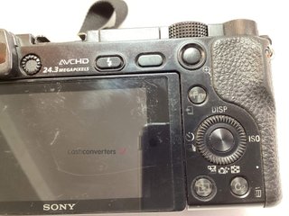camara digital evil sony alpha a6000 (ilce-6000)