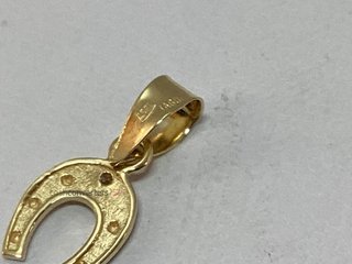 colgante oro 18k