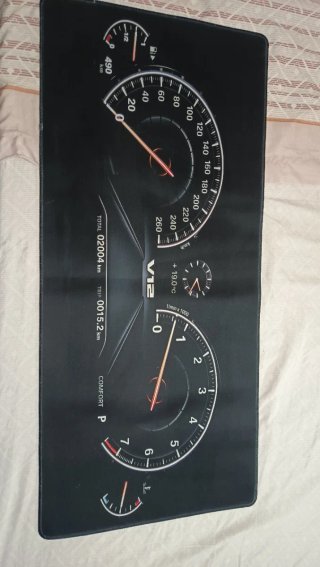Alfombra de escritorio diseño velocímetro V12