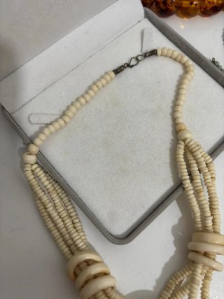 Collana vintage osso beige