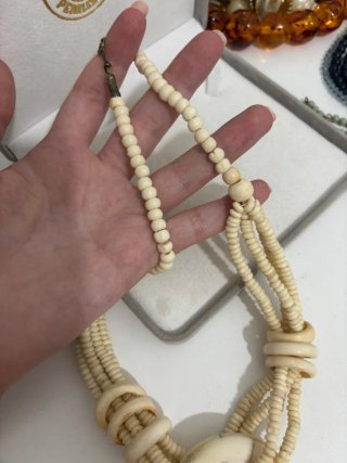 Collana vintage osso beige