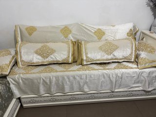 Decoración Henna Tela Dorada y Beige con pedrería