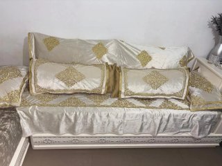 Decoración Henna Tela Dorada y Beige con pedrería