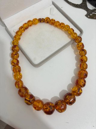 Collana vintage simil ambra