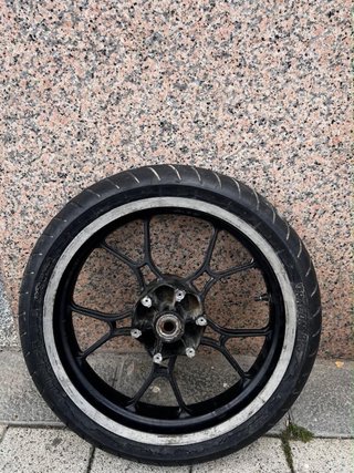 Llanta Supermotard Rieju MRT Pirelli