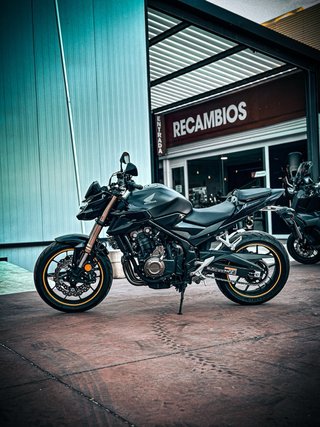 Honda CB500F 2022