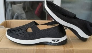 Zapatos negros cómodos para mujer. Talla 40. Nuevo