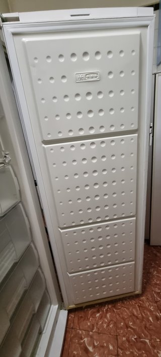 Congelador vertical No Frost
