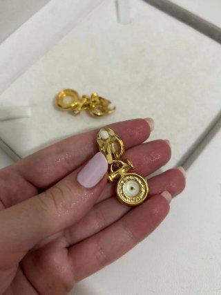 Orecchini vintage dorati con perle