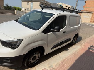 se vende furgoneta Opel combo en perfecto estado
