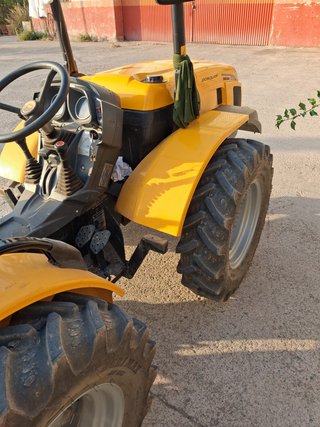 Tractor pascuali se vende o se cambia por un de 50