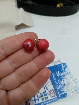 Orecchini vintage pendenti con perle rosa